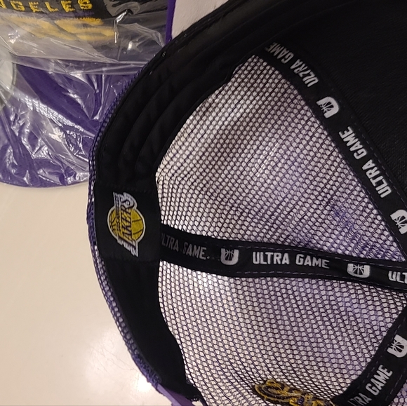 Ultra Game Lakers Trucker snapback - Picture 5 of 5